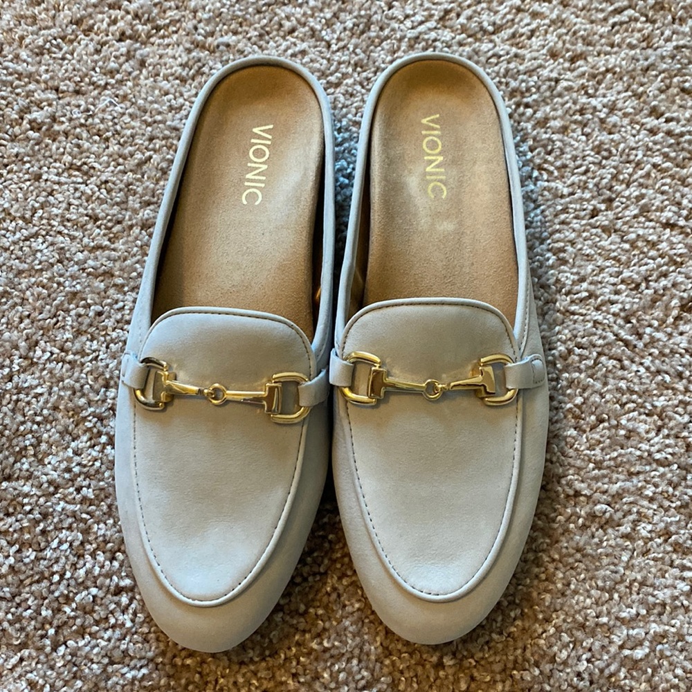Like New, never worn Vionic Slip On Loafer Size 9